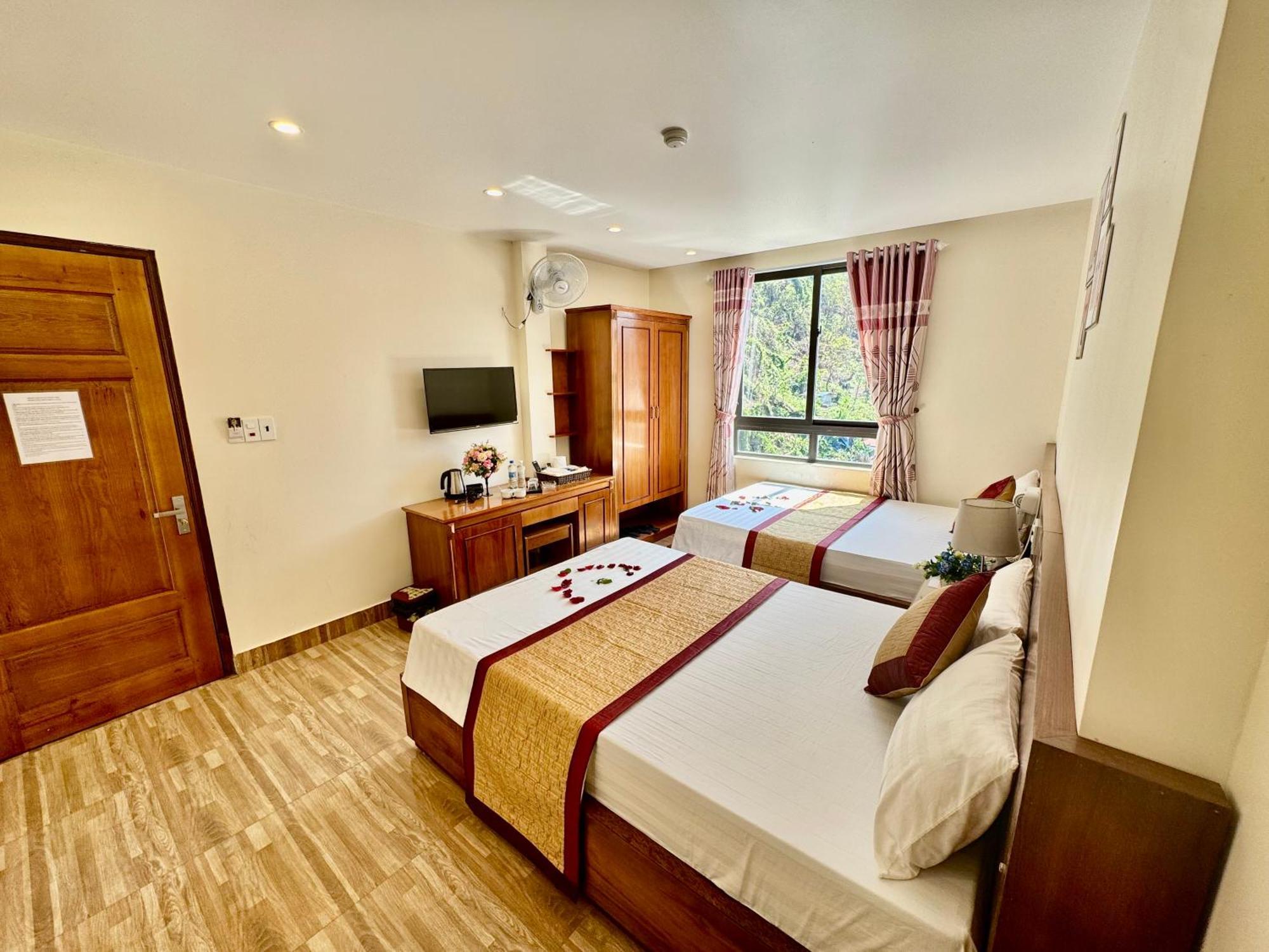Thang Long Hotel Chan Chau Extérieur photo